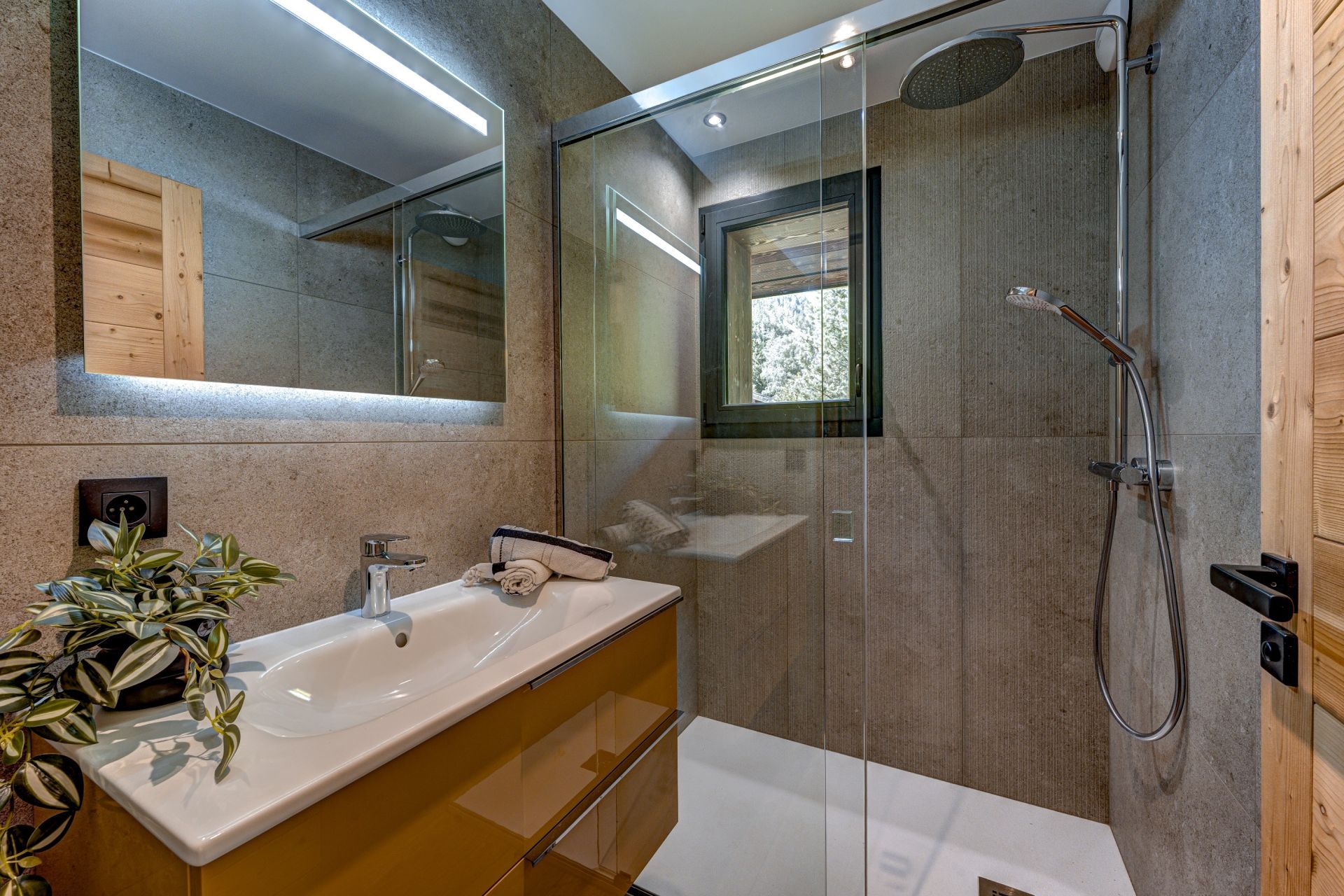 chalet 4 Pièces en vente sur CHAMONIX MONT BLANC (74400)