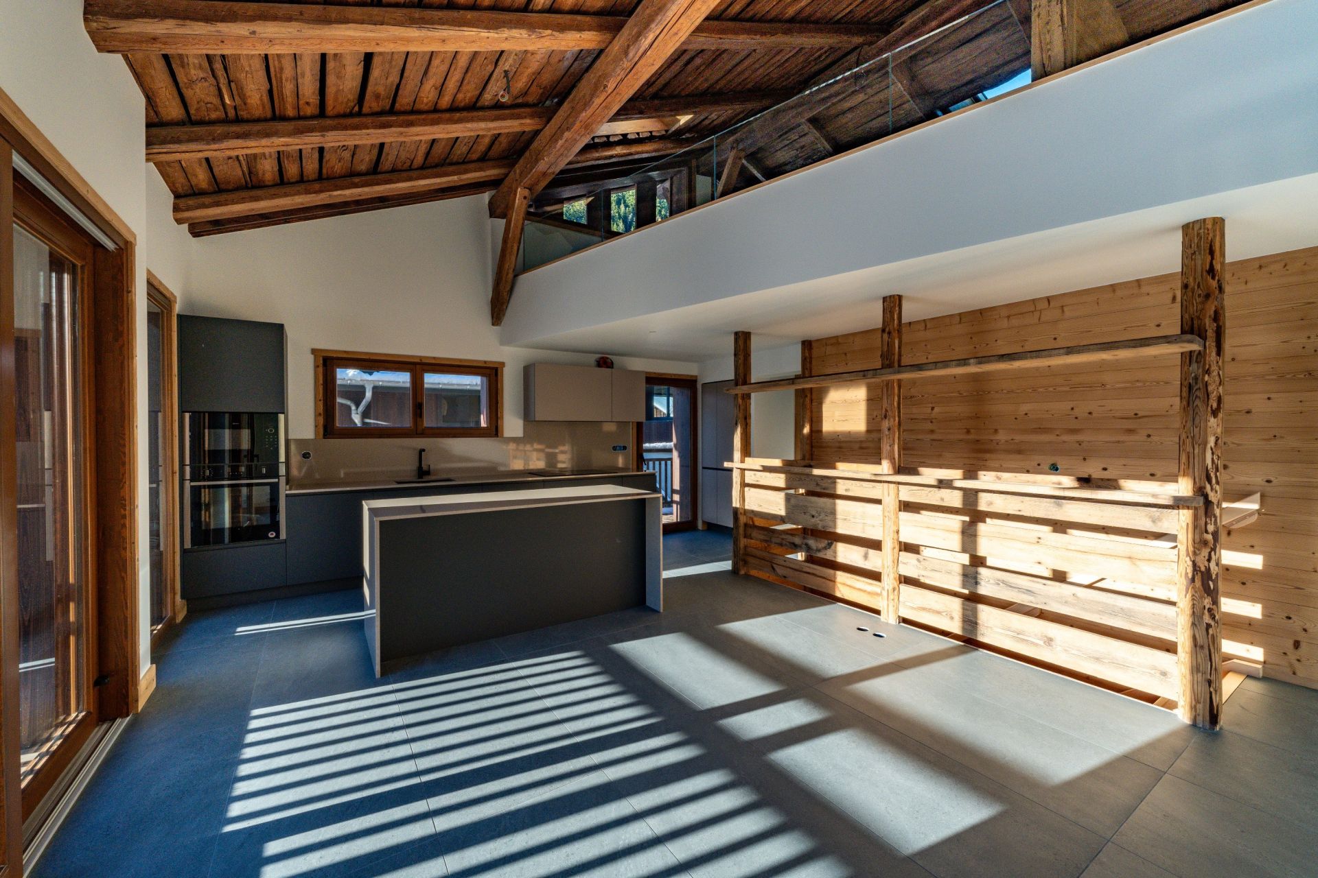 chalet 5 Rooms for sale on CHAMONIX MONT BLANC (74400)